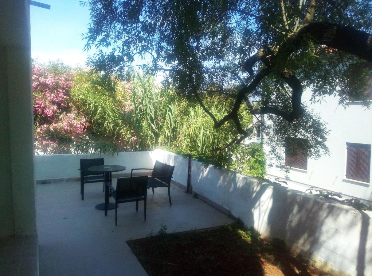 One-Bedroom Apartment with Garden View,1589268950:JPEG