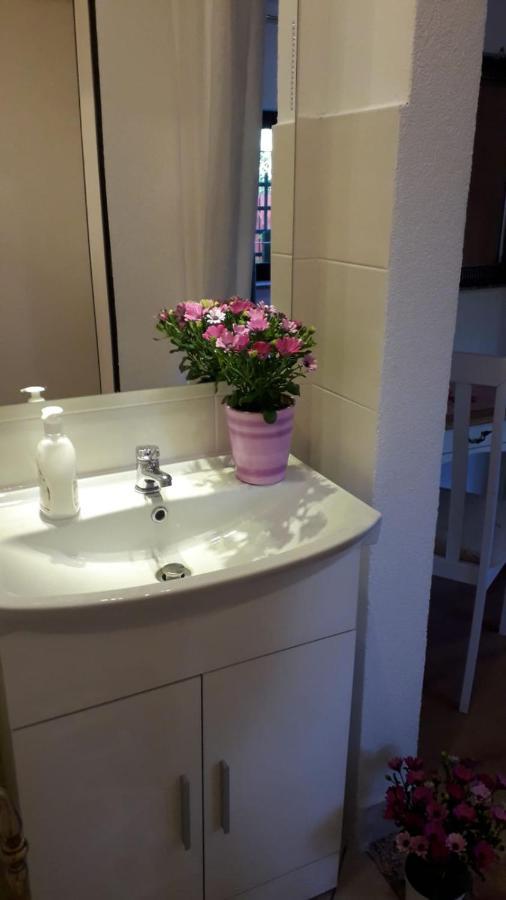 Double Room with Private Bathroom,1033590611:JPEG