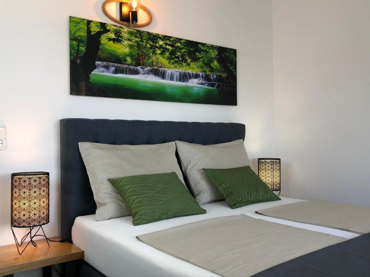 Two-Bedroom Apartment with Balcony and Sea View,1036043722:JPEG