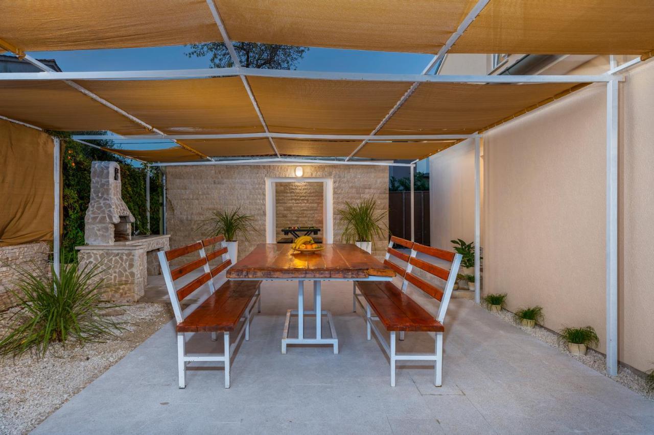 Villa with Private Pool,1037426647:JPEG