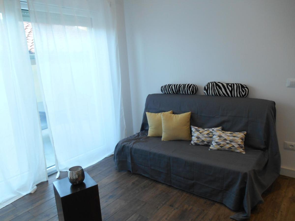 Apartment with Terrace,1039480465:JPEG