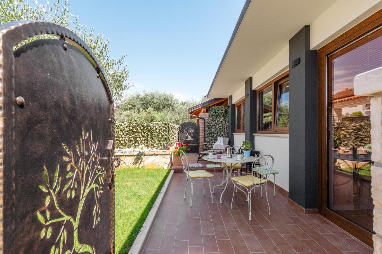 One-Bedroom Apartment with Patio