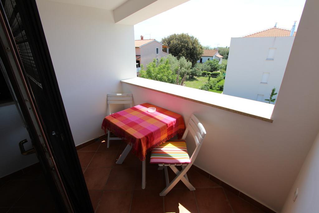 Studio with Balcony (2 Adults),762797587:JPEG