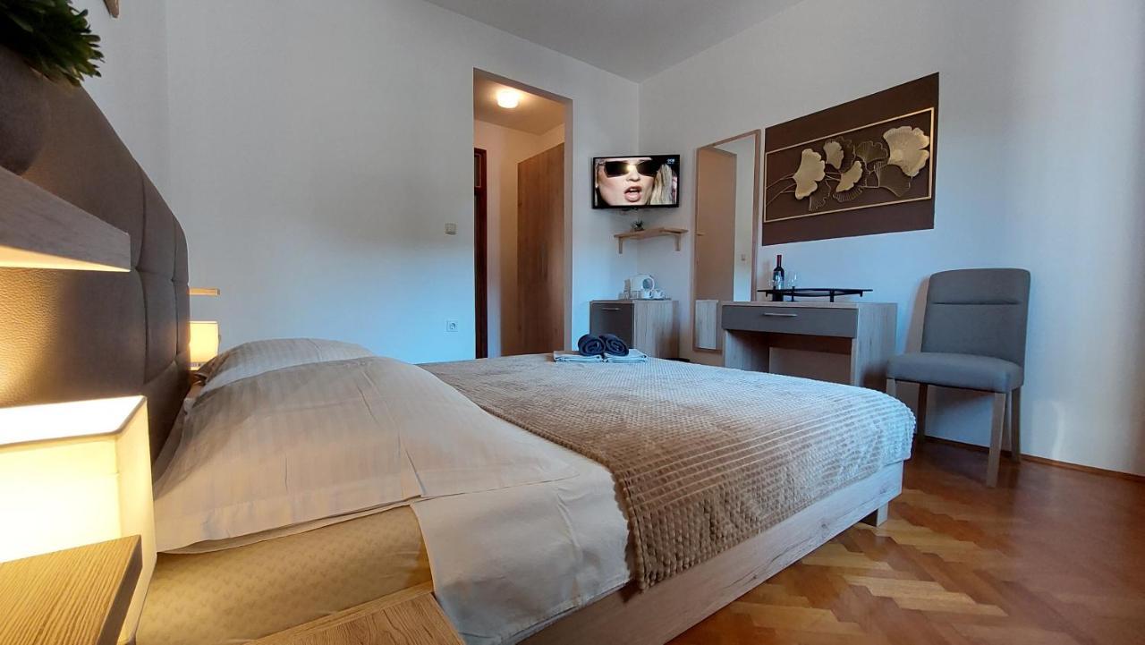 Double Room,1205222083:JPEG