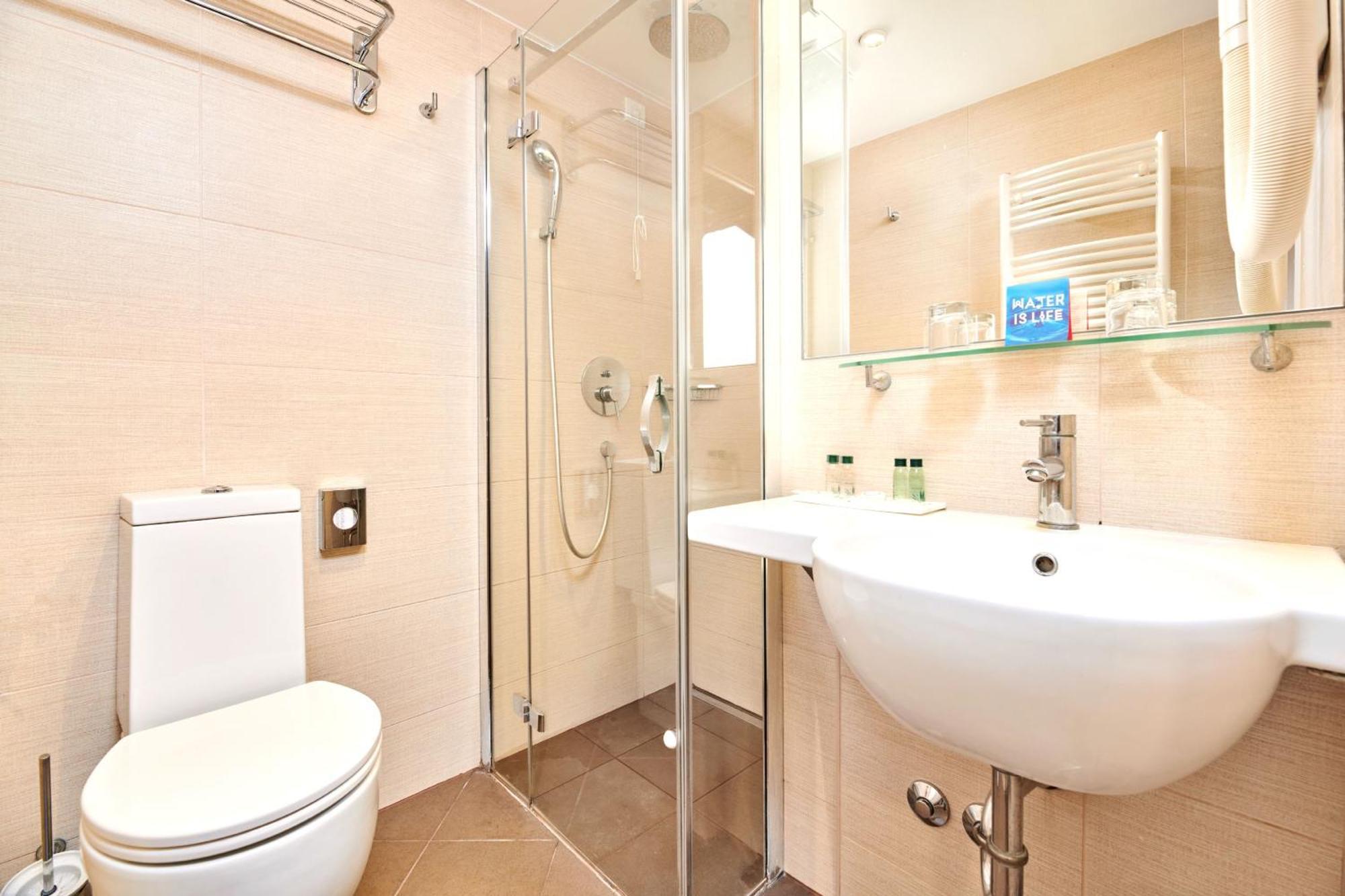 Suite with Balcony and Sea View