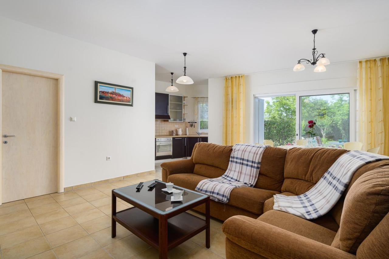 Apartment - Ground Floor,1292300188:JPEG