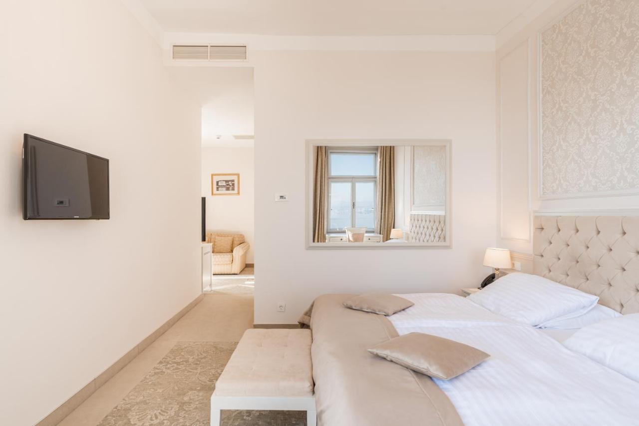 Superior Double Room with Sofa Bed and Balcony