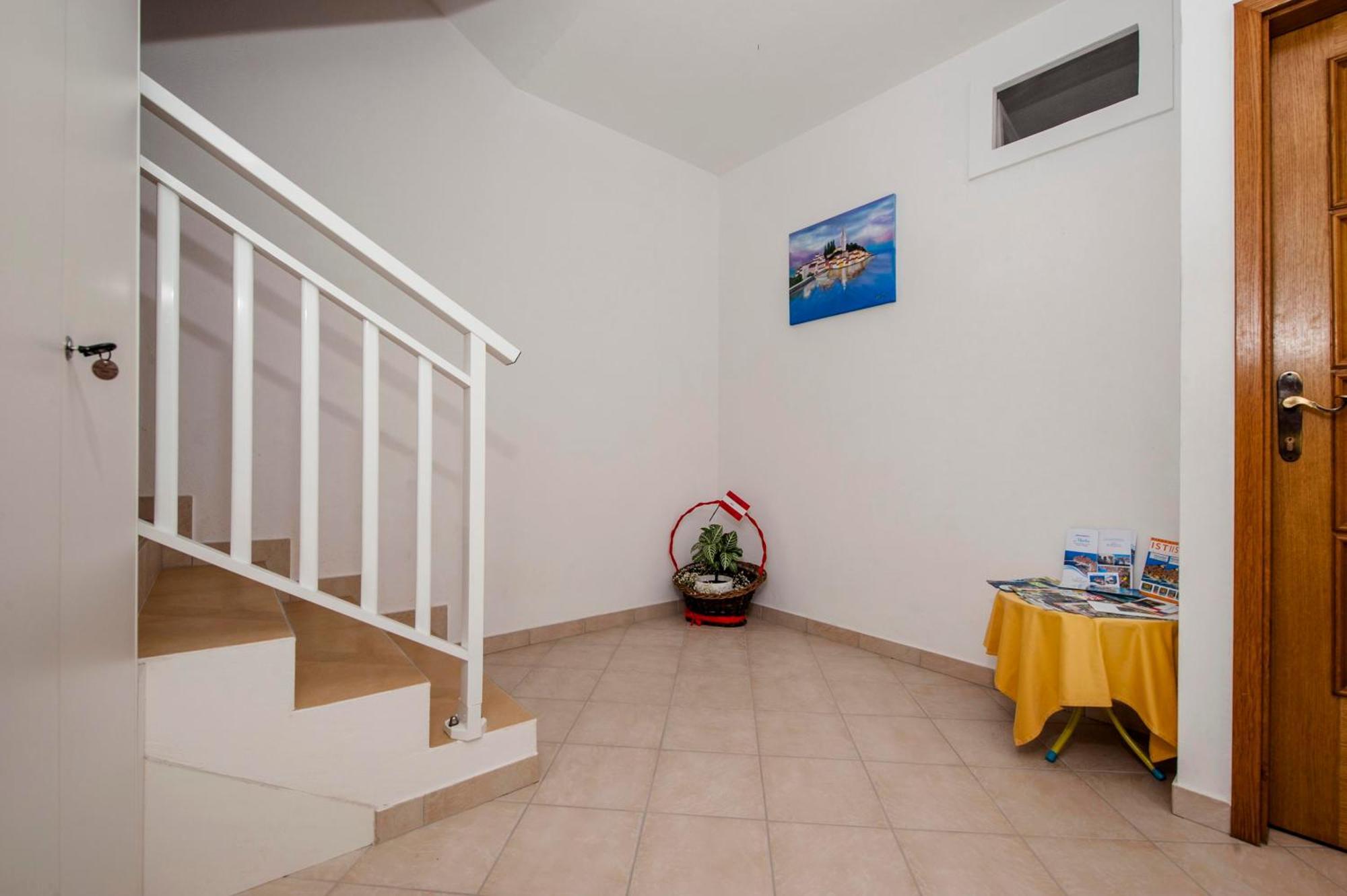 Double Room,1500899200:JPEG