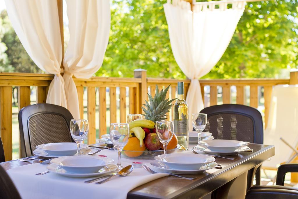 Two-Bedroom Mobile Home Oliva,163261950:JPEG