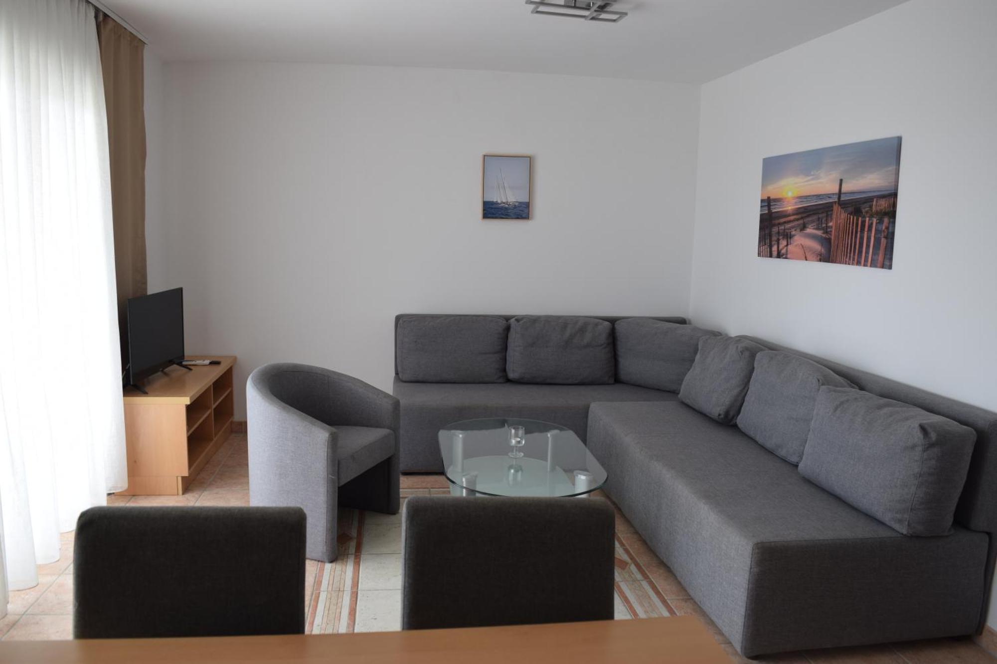 Two-Bedroom Apartment,1589602361:JPEG