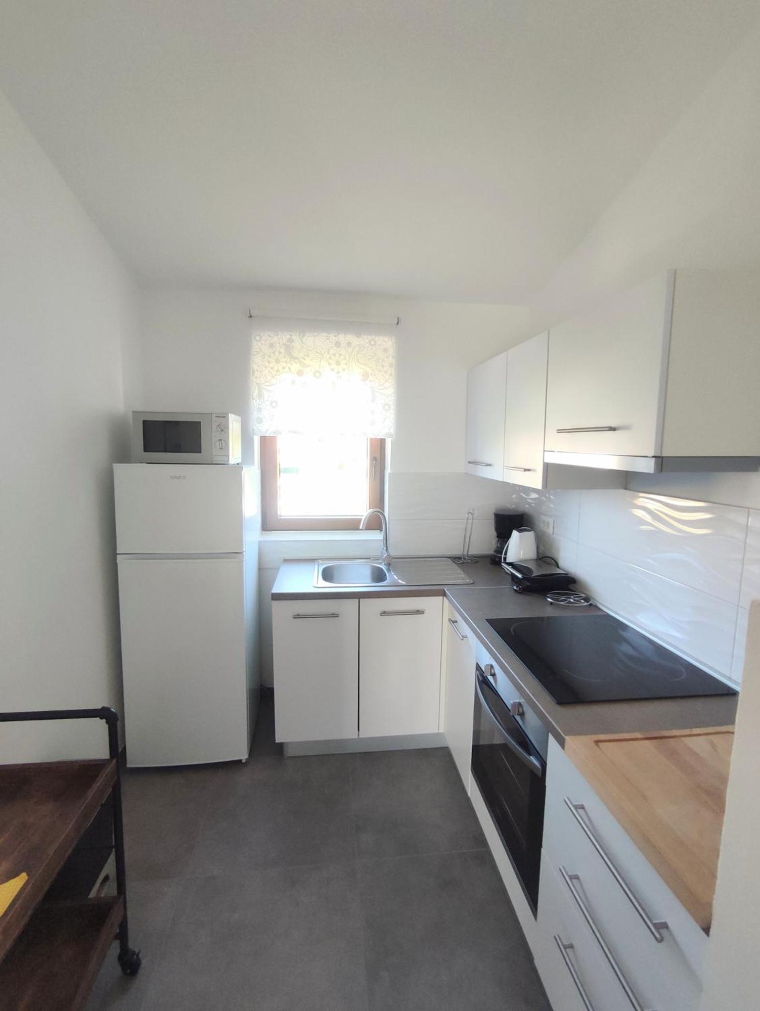 Apartment with Balcony,1589647108:JPEG