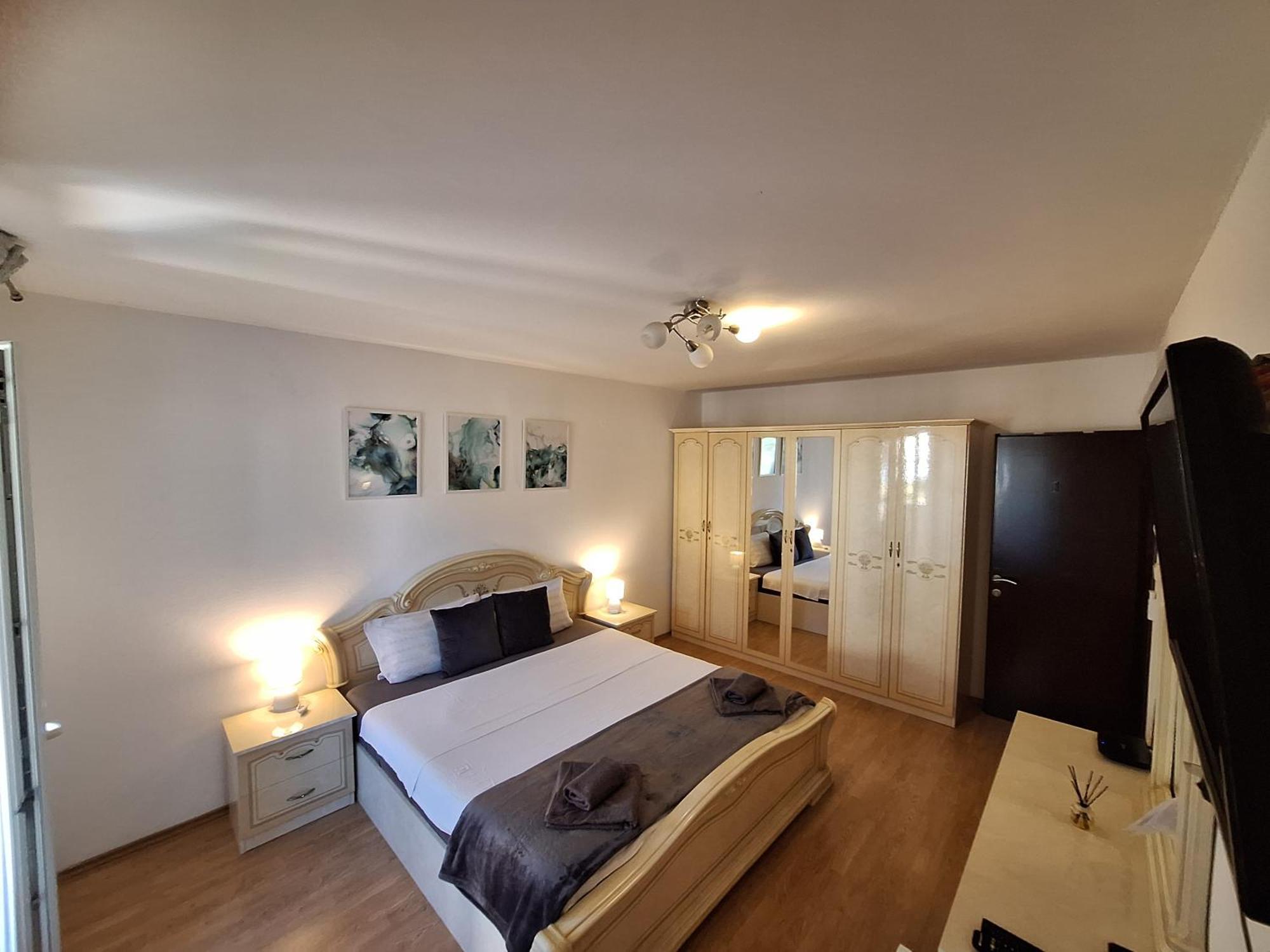 King Room with Balcony,1624330034:JPEG