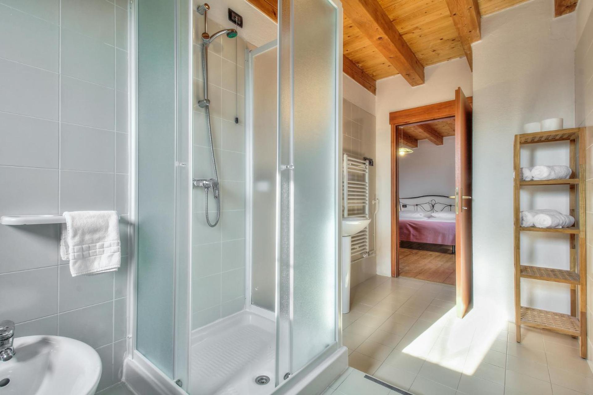 Twin Room Bathroom