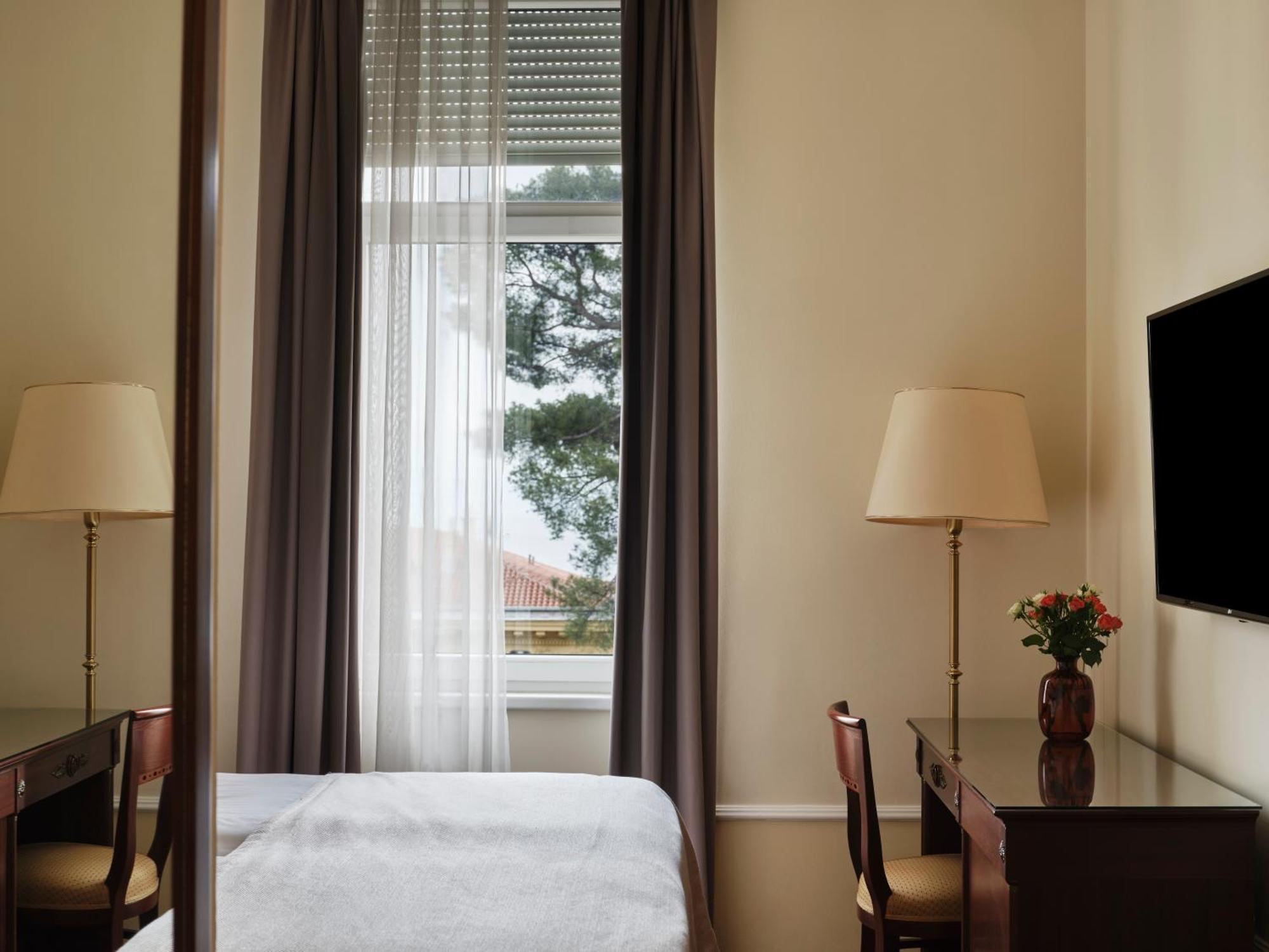 Standard Double or Twin Room Sea View,1742592022:JPEG