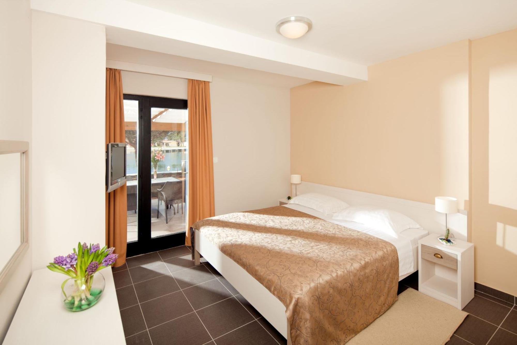 Premium Apartment (4 Erwachsene + 2 Kinder)