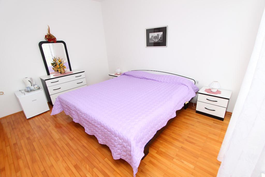 Double Room,233323450:JPEG