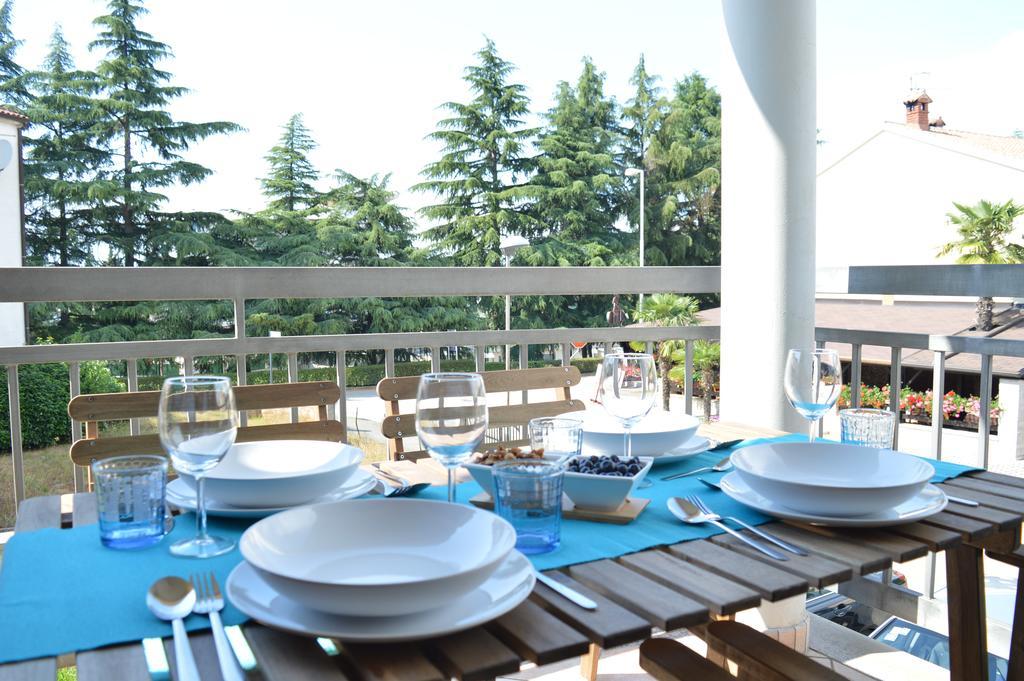 One-Bedroom Apartment with Balcony,253232849:JPEG