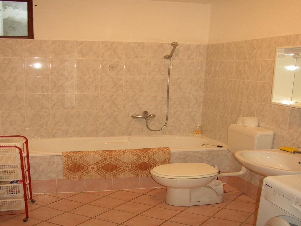 Apartment with Garden View,330698407:JPEG