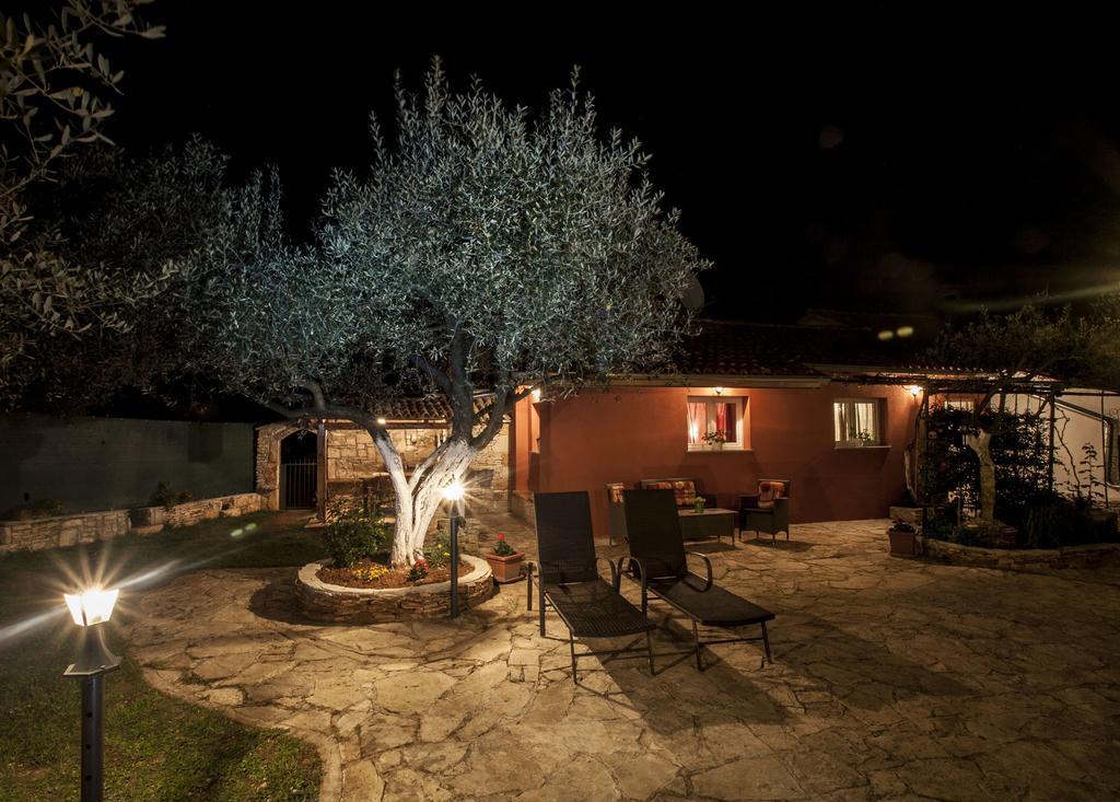 Holiday Home,331713454:JPEG