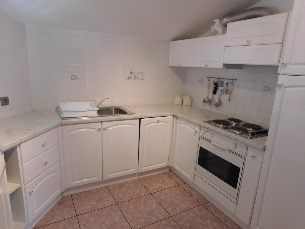 Three-Bedroom Apartment,330047830:JPEG