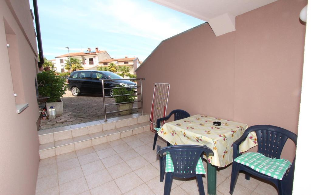 One-Bedroom Apartment with Terrace