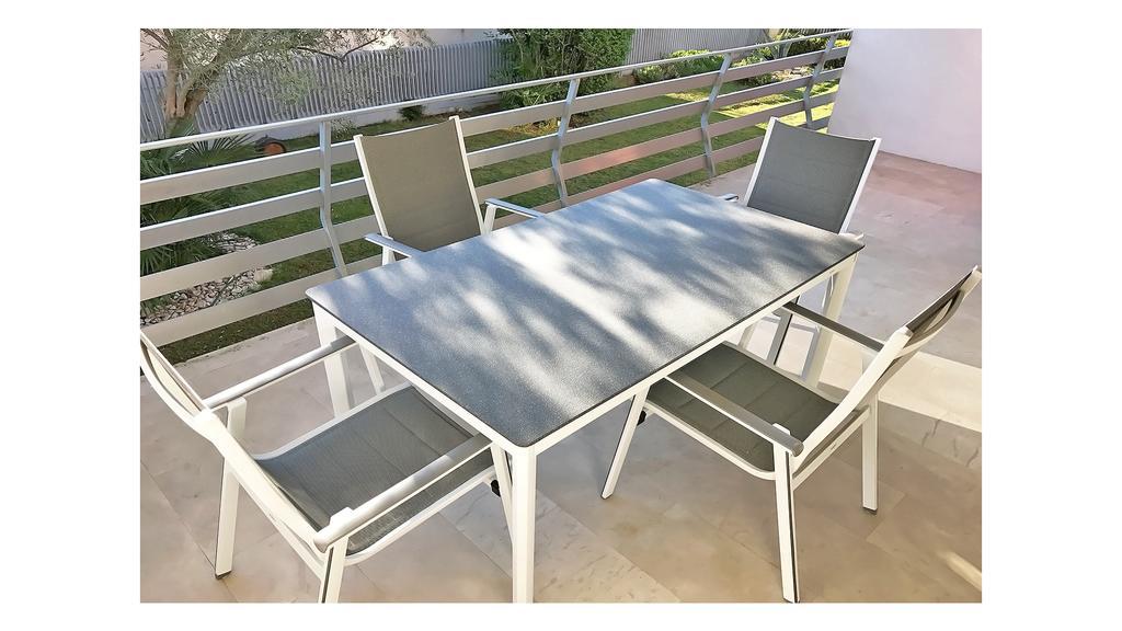 One-Bedroom Apartment with Terrace,632032611:JPEG