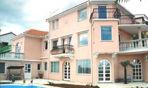 Family Apartment,4017866:JPEG