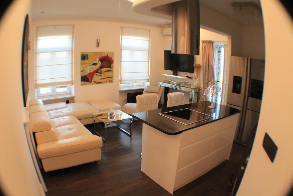 Deluxe Apartment,408705453:JPEG