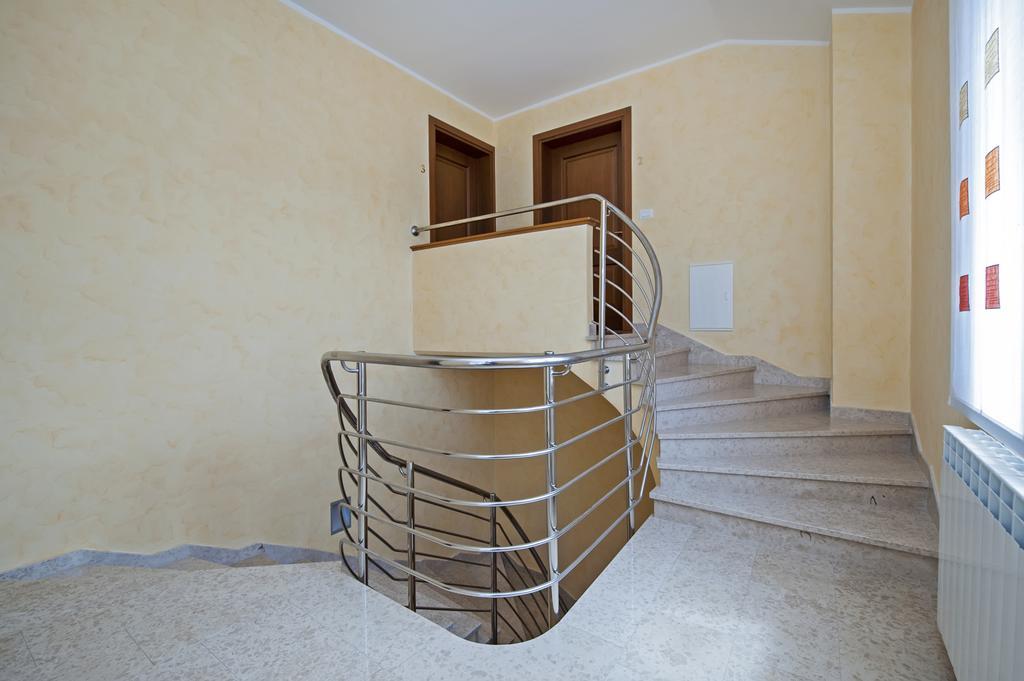 Apartment with Balcony,1596087189:JPEG