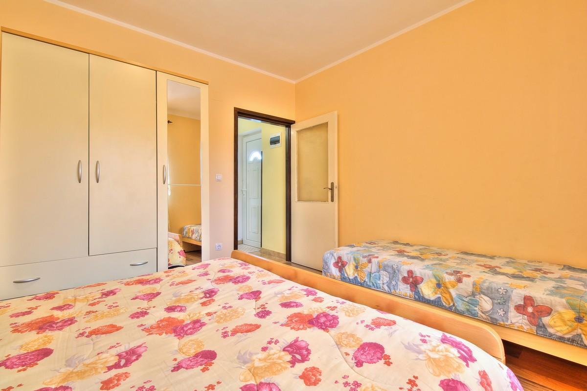 One-Bedroom Apartment,528218715:JPEG