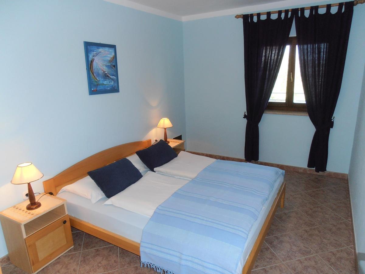 One Bedroom Apartment with Balcony and Partial Sea View,640751790:JPEG