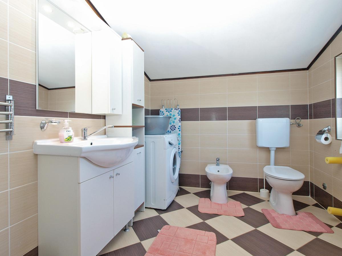 Apartment,655001670:JPEG