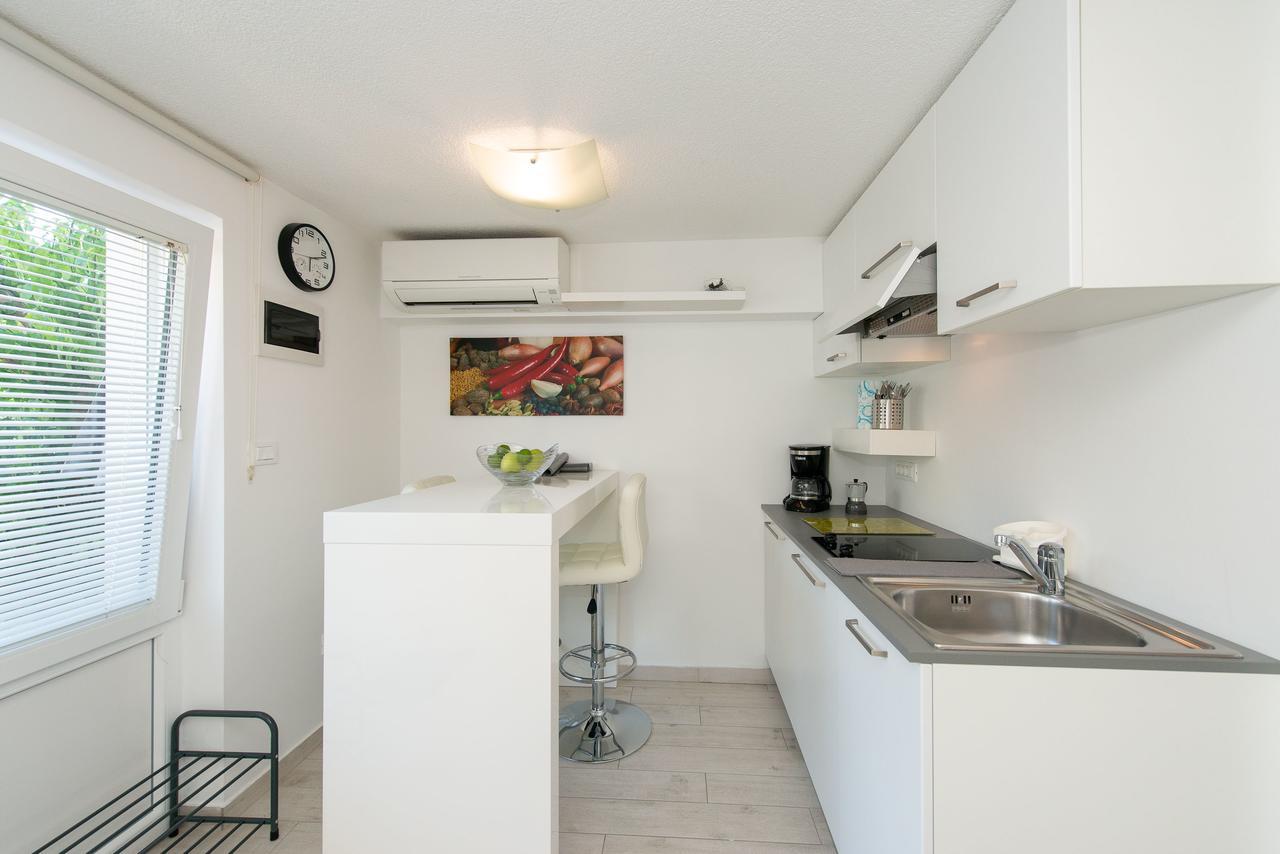 Apartment,657401301:JPEG