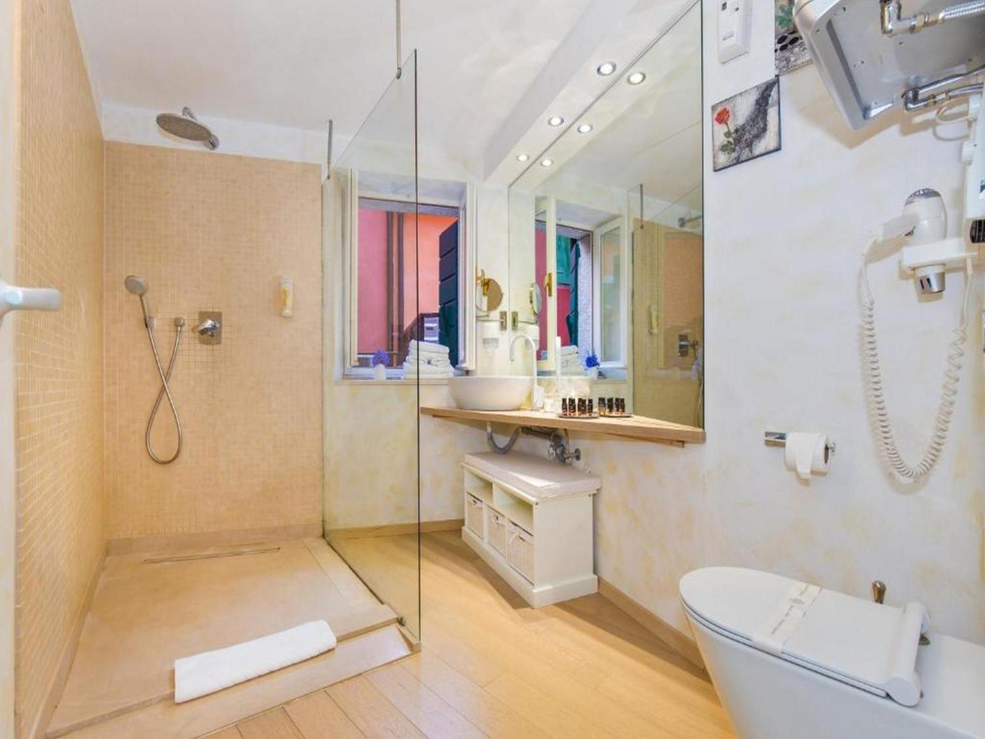 Double Room,1191889195:JPEG