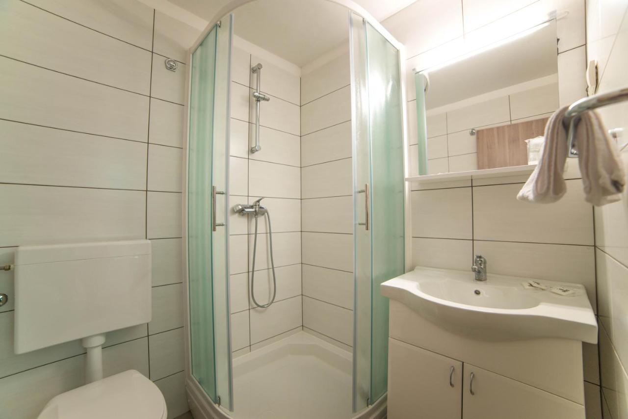 Standard Double Room with Balcony,724612786:JPEG