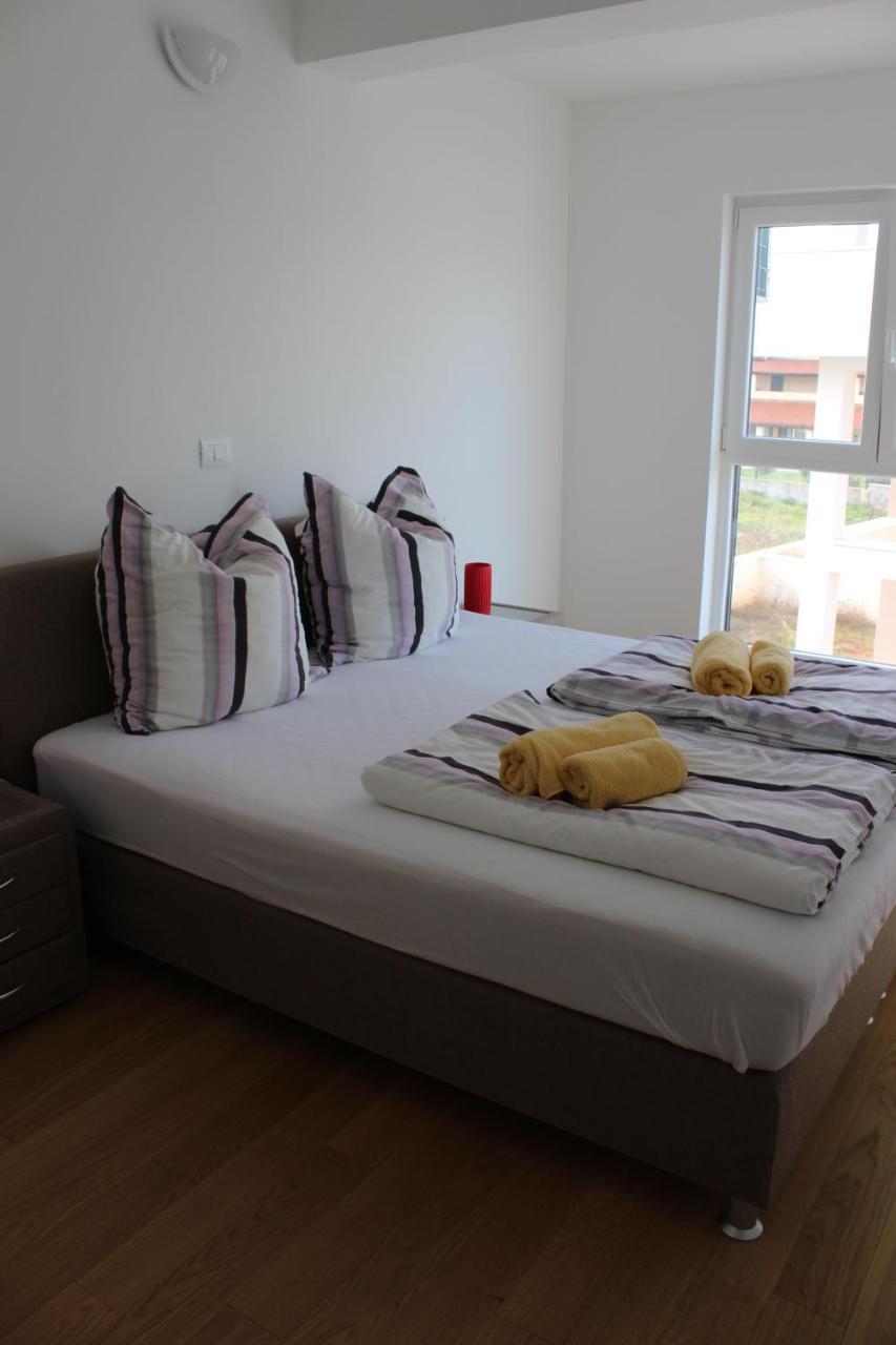 Apartment mit Balkon