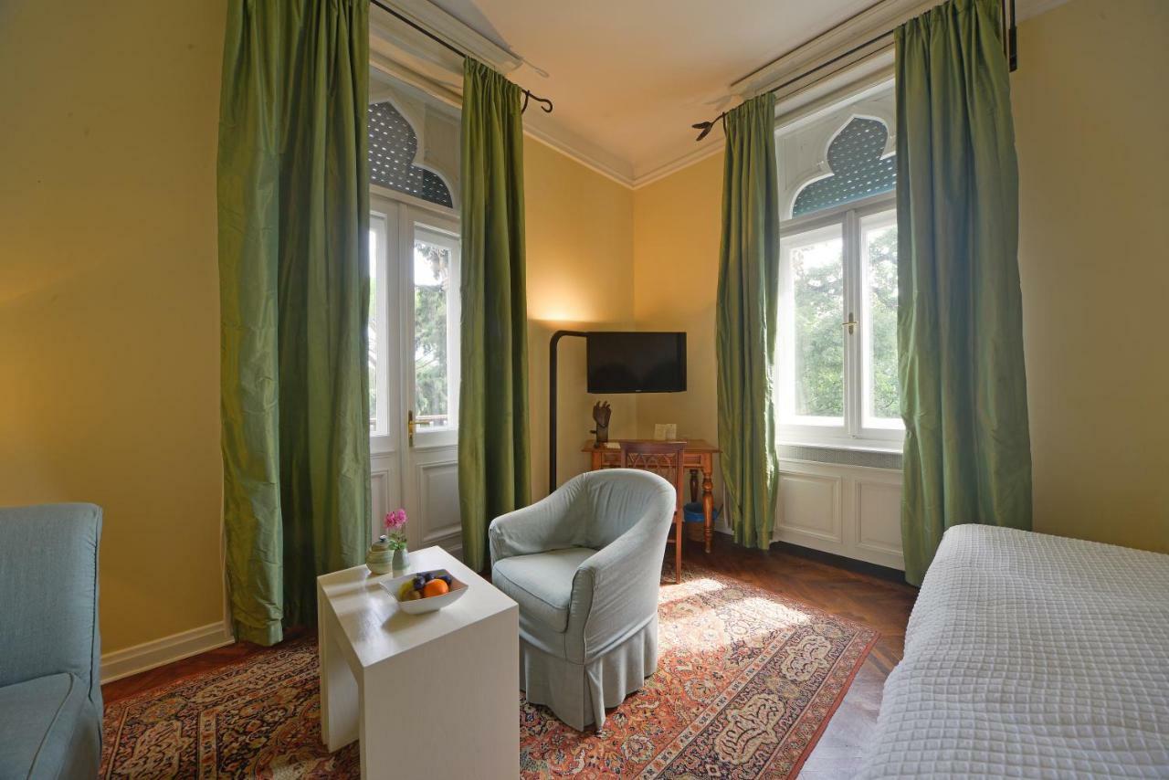 Standard Twin Room Balcony