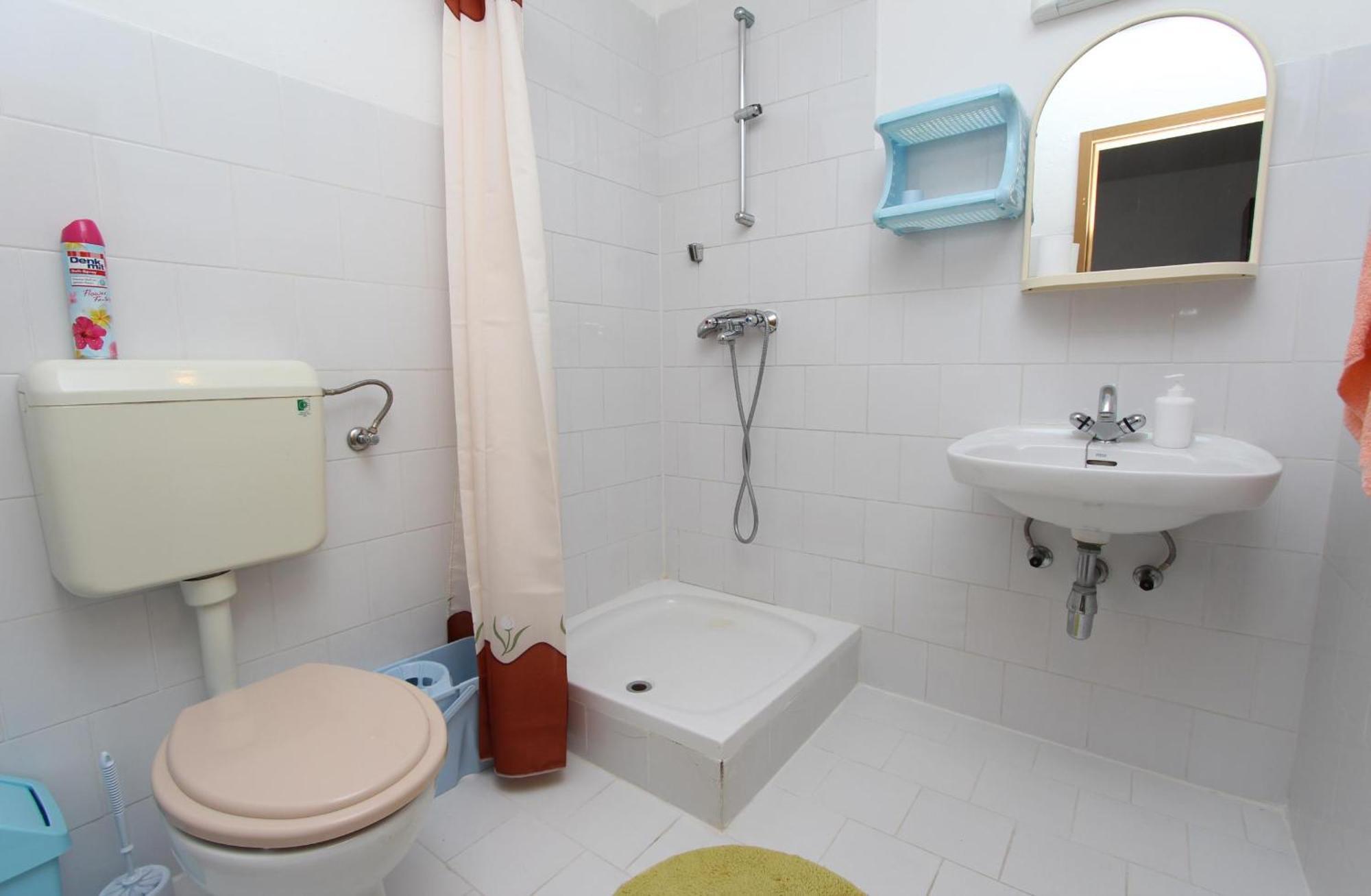 Standard One-Bedroom Apartment with Terrace,825658049:JPEG