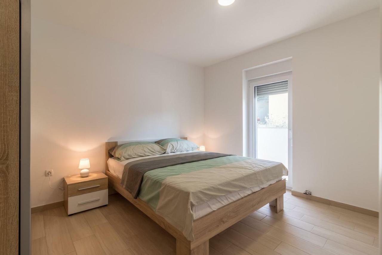 Superior Apartment,854053586:JPEG