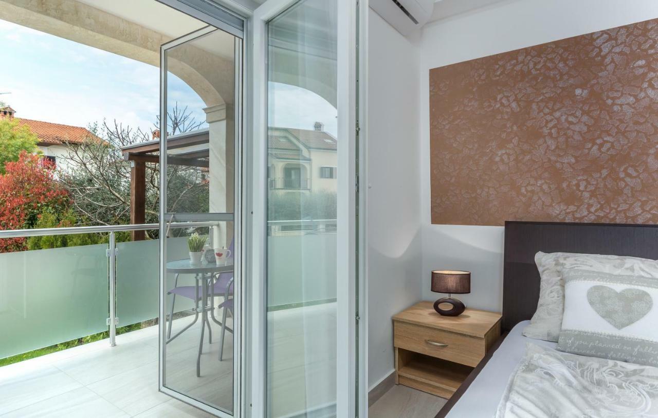Studio Balcony