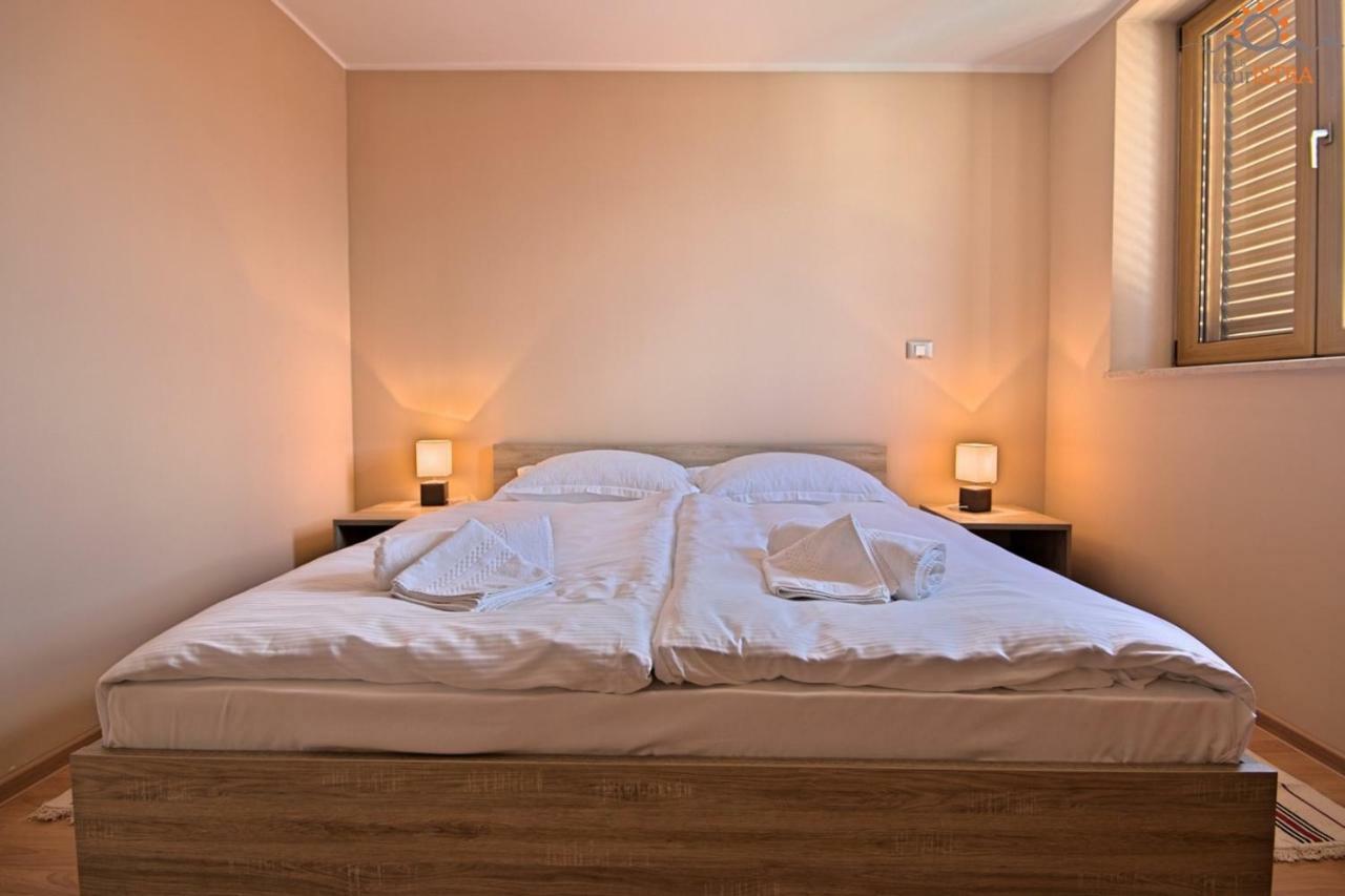 Appartamento con 2 Camere da Letto