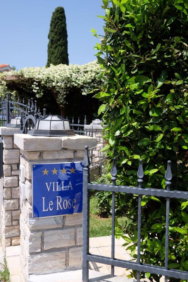 Deluxe Villa,886361857:JPEG