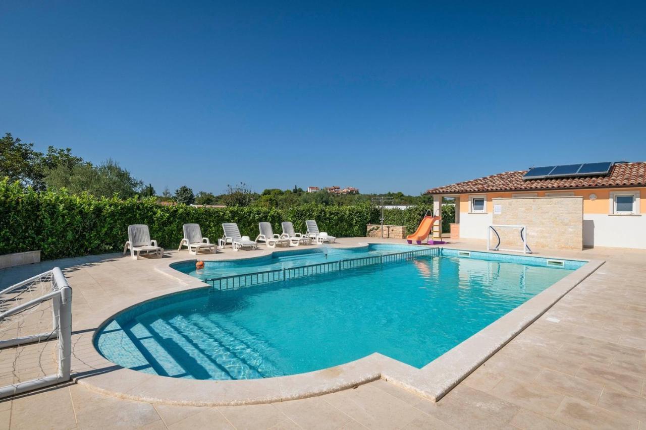 Mobile Home,926217241:JPEG