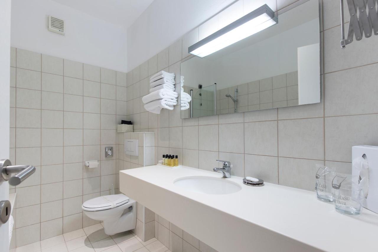 Family Suite with Balcony and Sea View,944431981:JPEG