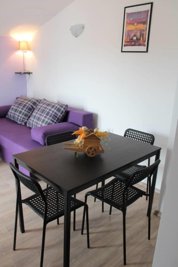 Apartment,994044772:JPEG