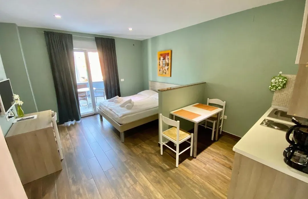 Iris Studios-1
