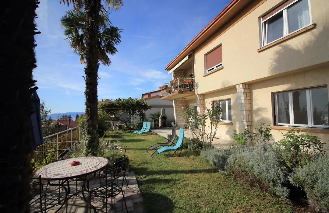 Tramontana Apartment - Cozy And Charming Close To Sea-1