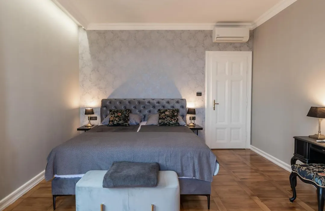 Luxury Peitho Residence-1