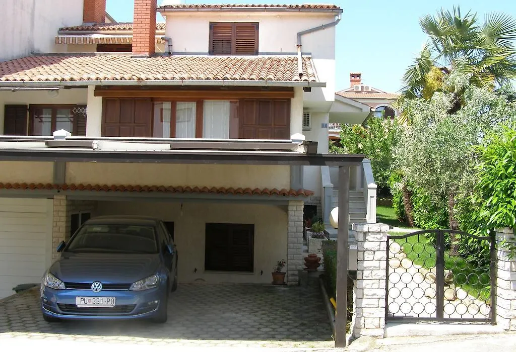 Apartments & Room Mariza-1