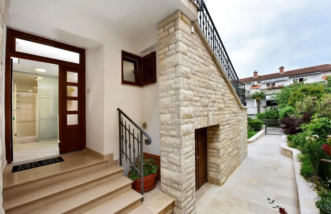 Apartments Lavizatic-1